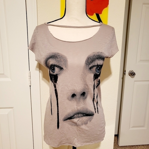 Vintage | Retro Distressed Tee - Picture 1 of 3